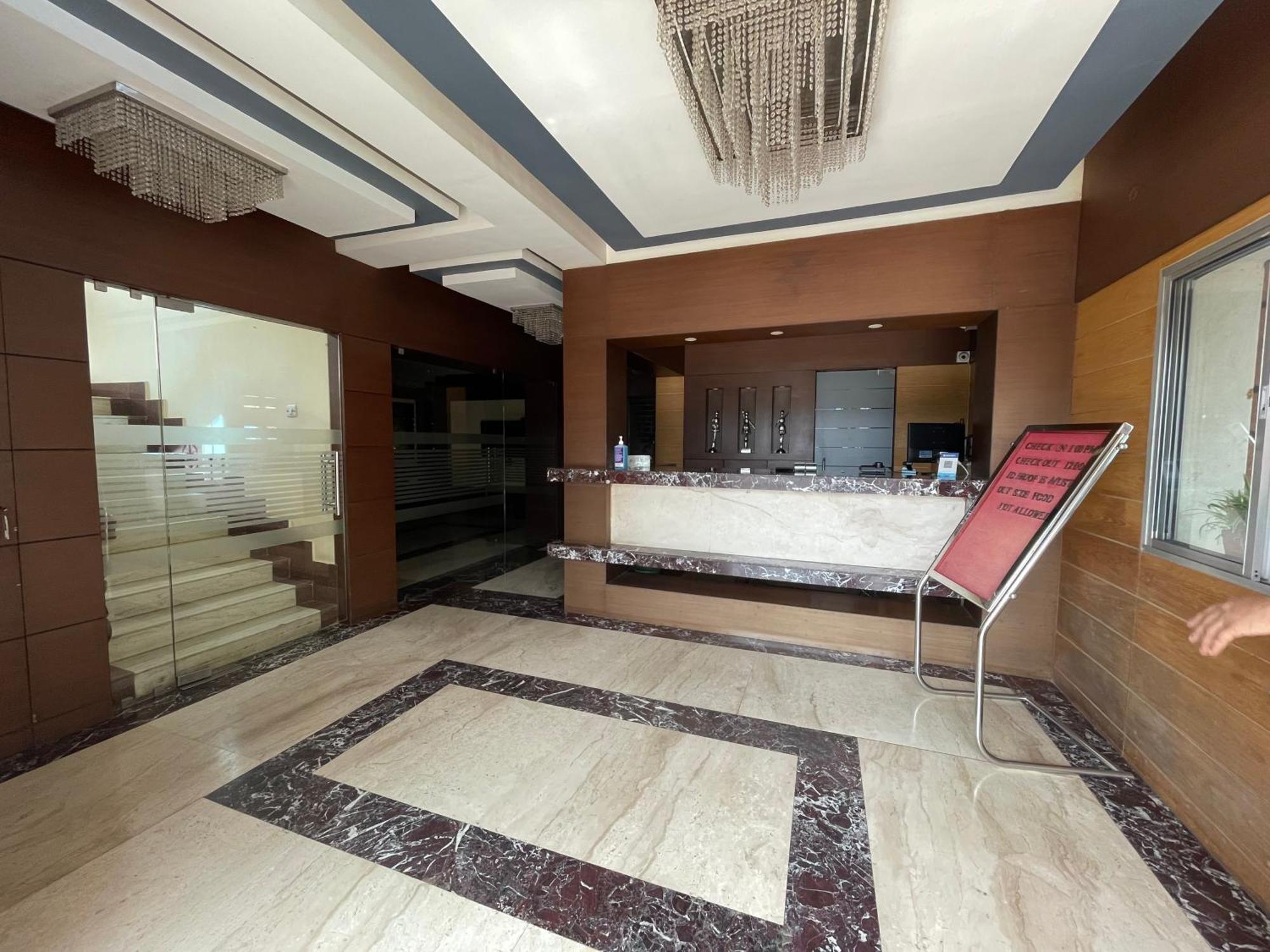 Hotel Royal Bengal Bolpur Buitenkant foto