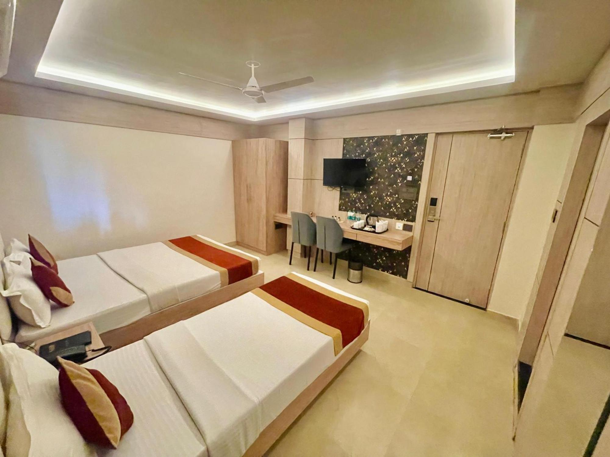 Hotel Royal Bengal Bolpur Buitenkant foto