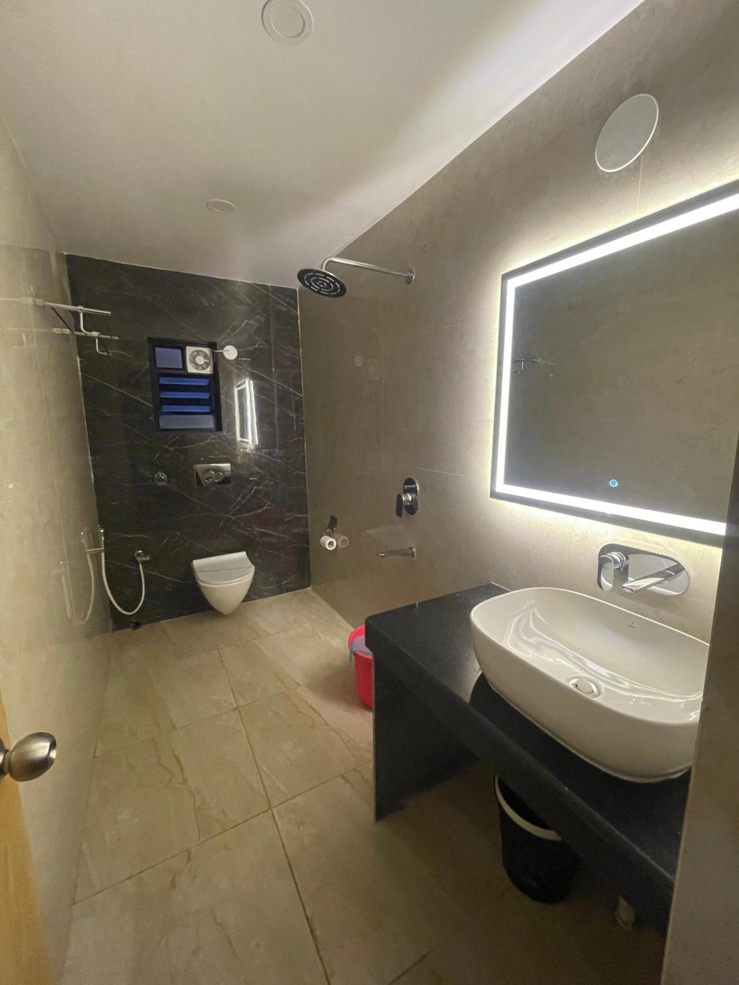 Hotel Royal Bengal Bolpur Buitenkant foto
