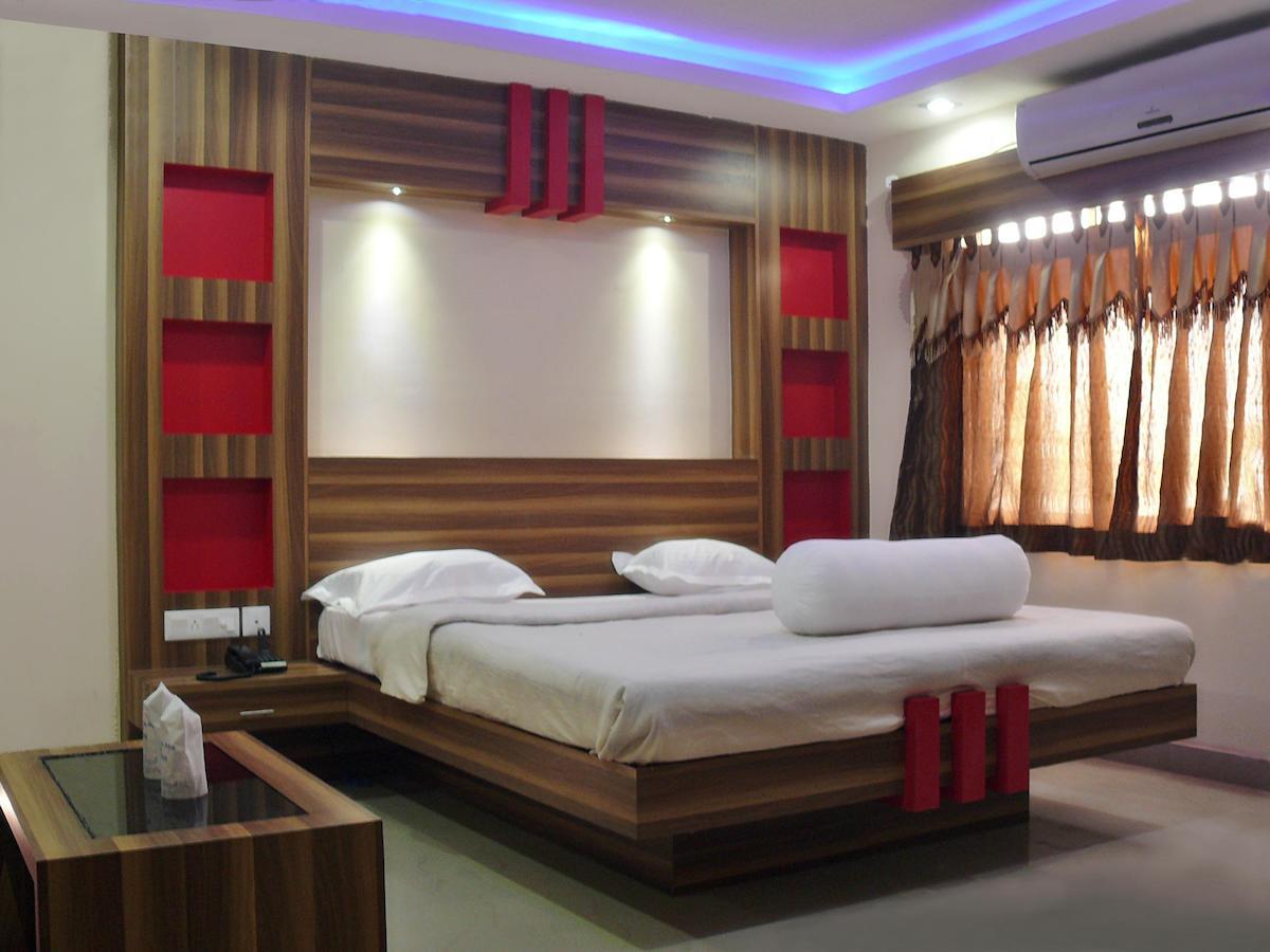 Hotel Royal Bengal Bolpur Buitenkant foto