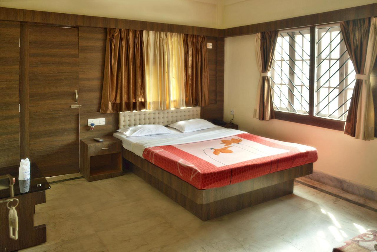 Hotel Royal Bengal Bolpur Buitenkant foto